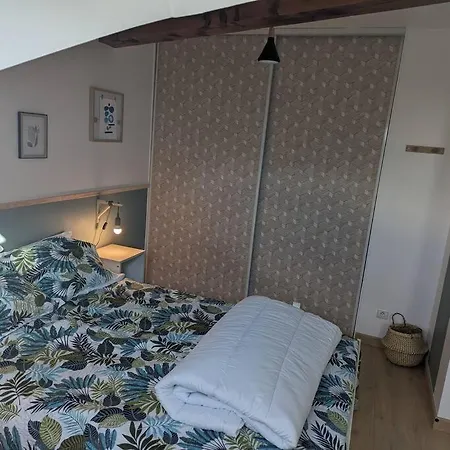 Spacieux / T2 Refais A Neuf / Proche Centre Apartment *