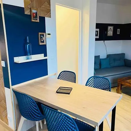 Spacieux / T2 Refais A Neuf / Proche Centre Apartment *