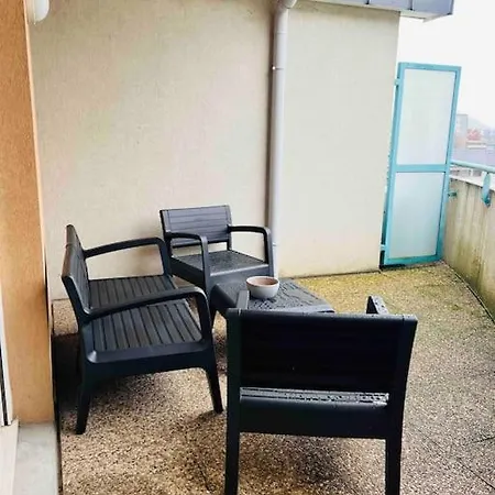 Apartment Spacieux / T2 Refais A Neuf / Proche Centre